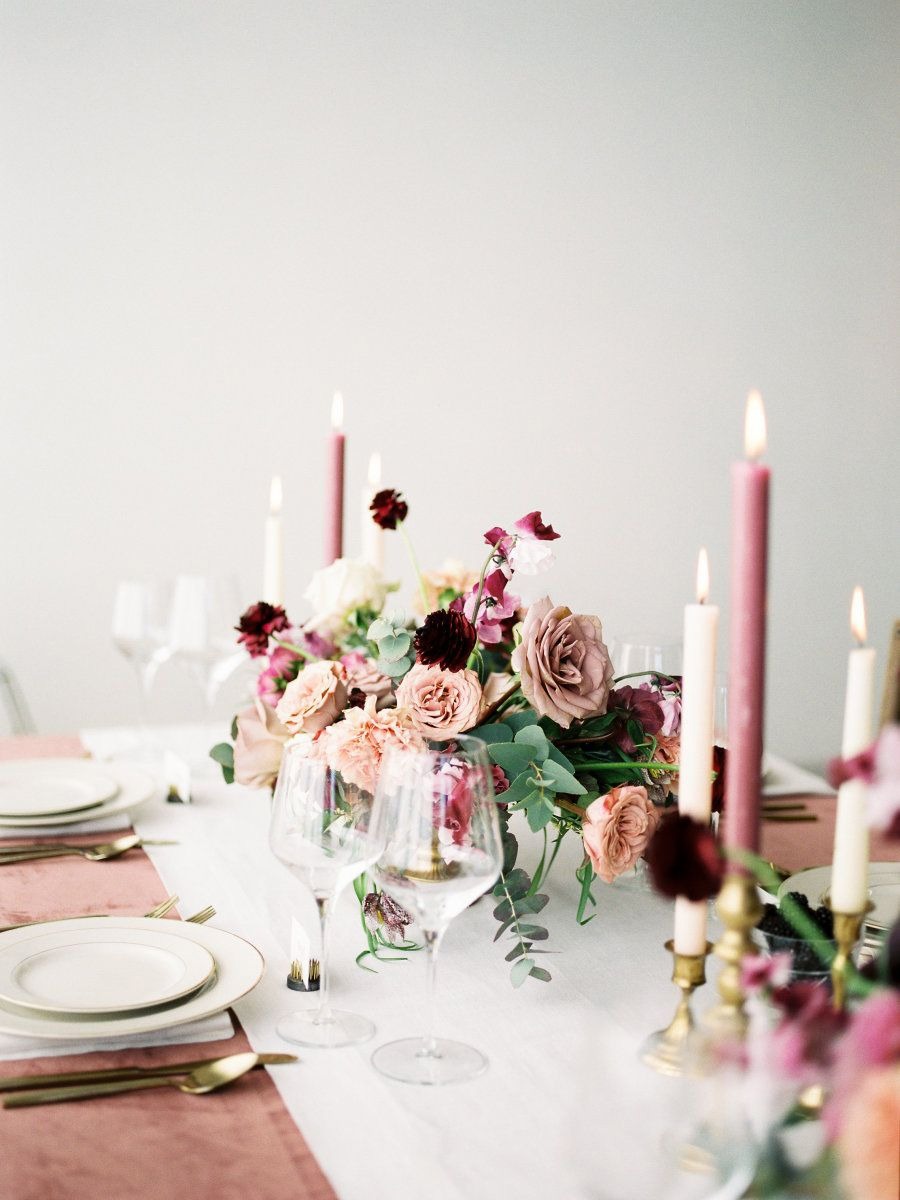 imgi_38_dusty-rose-mauve-and-burgundy-wedding-table-setting-ideas.jpg